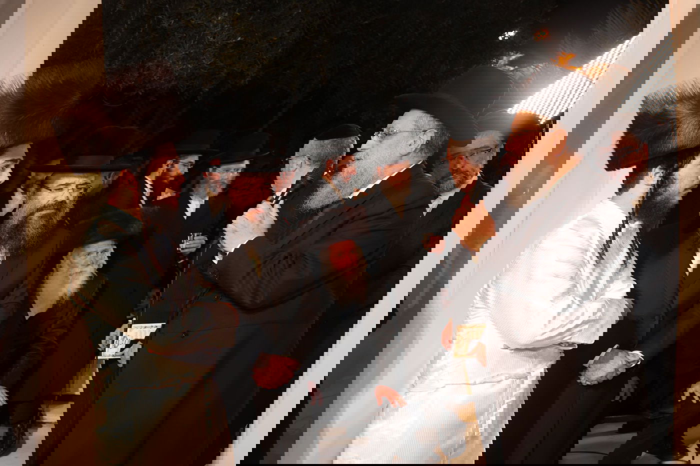 הרנטגן השיא את בנו; המונים השתתפו • צפו