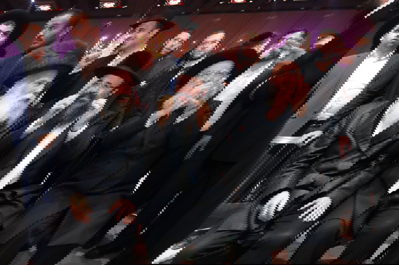 הרנטגן השיא את בנו; המונים השתתפו • צפו