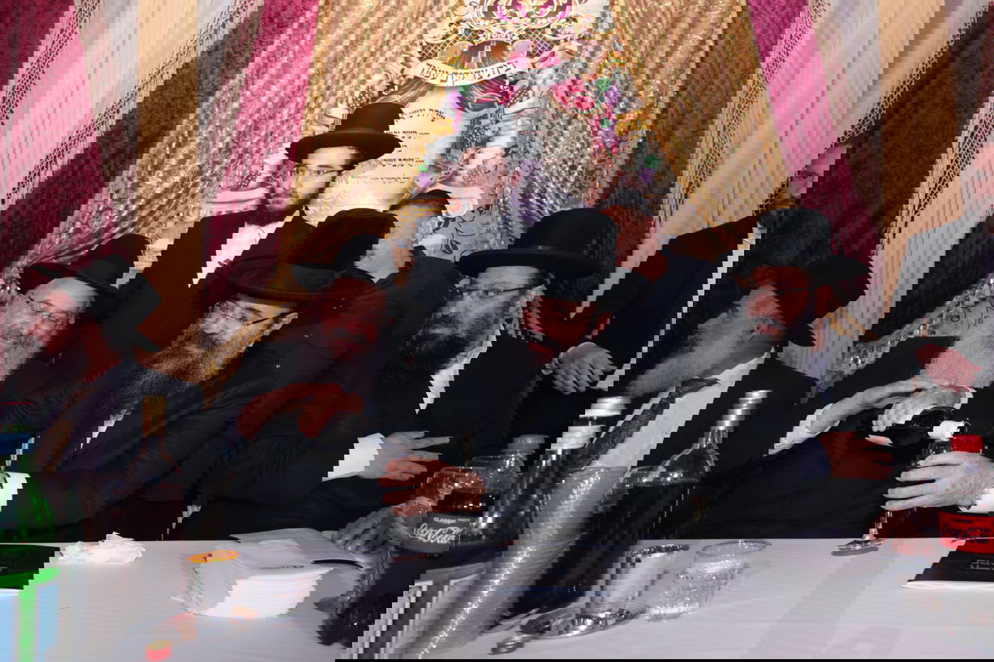 הרנטגן השיא את בנו; המונים השתתפו • צפו