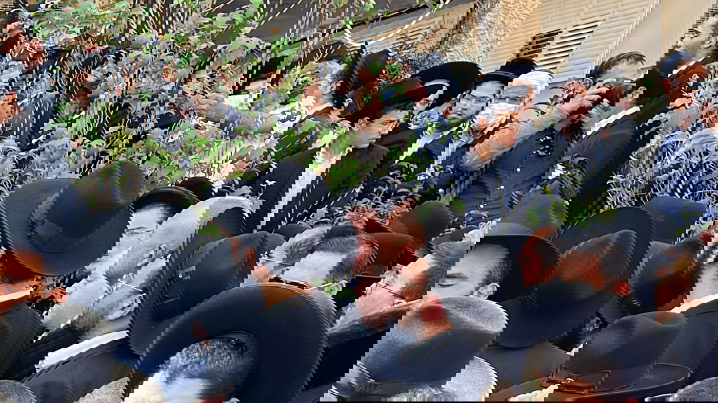 משפחה ורבנים הספידו את יעקב שלום הי"ד: 'שותתים דם'