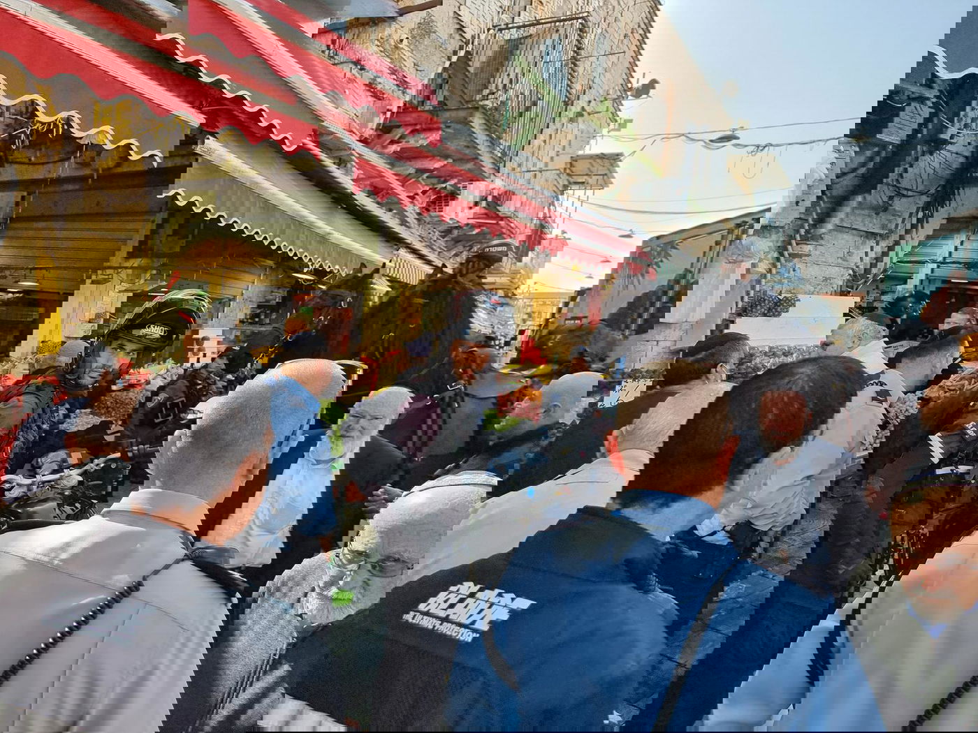 תוך שימוש בירי: שני חשודים נעצרו בשוק מחנה יהודה