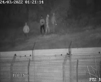 'השומרים' תפסו חוליית גנבים וקיבלו עליות בבית הכנסת