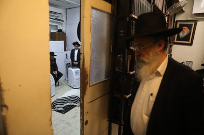 מרן זצ"ל בביתו, רגע לפני הלוויה