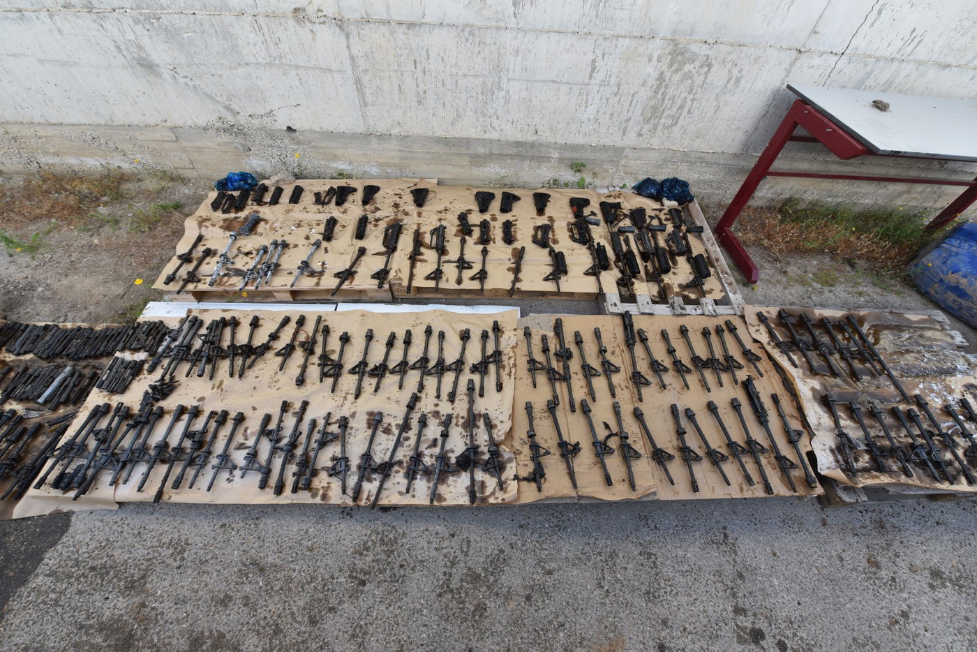 המשטרה איתרה כמות אדירה של כלי נשק