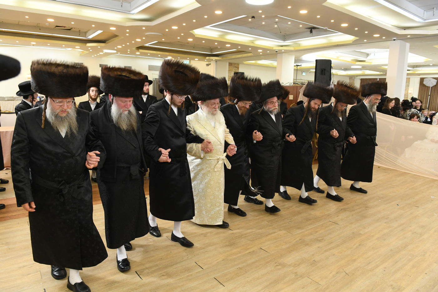 שמחת החתונה בחצרות שאץ - חוסט