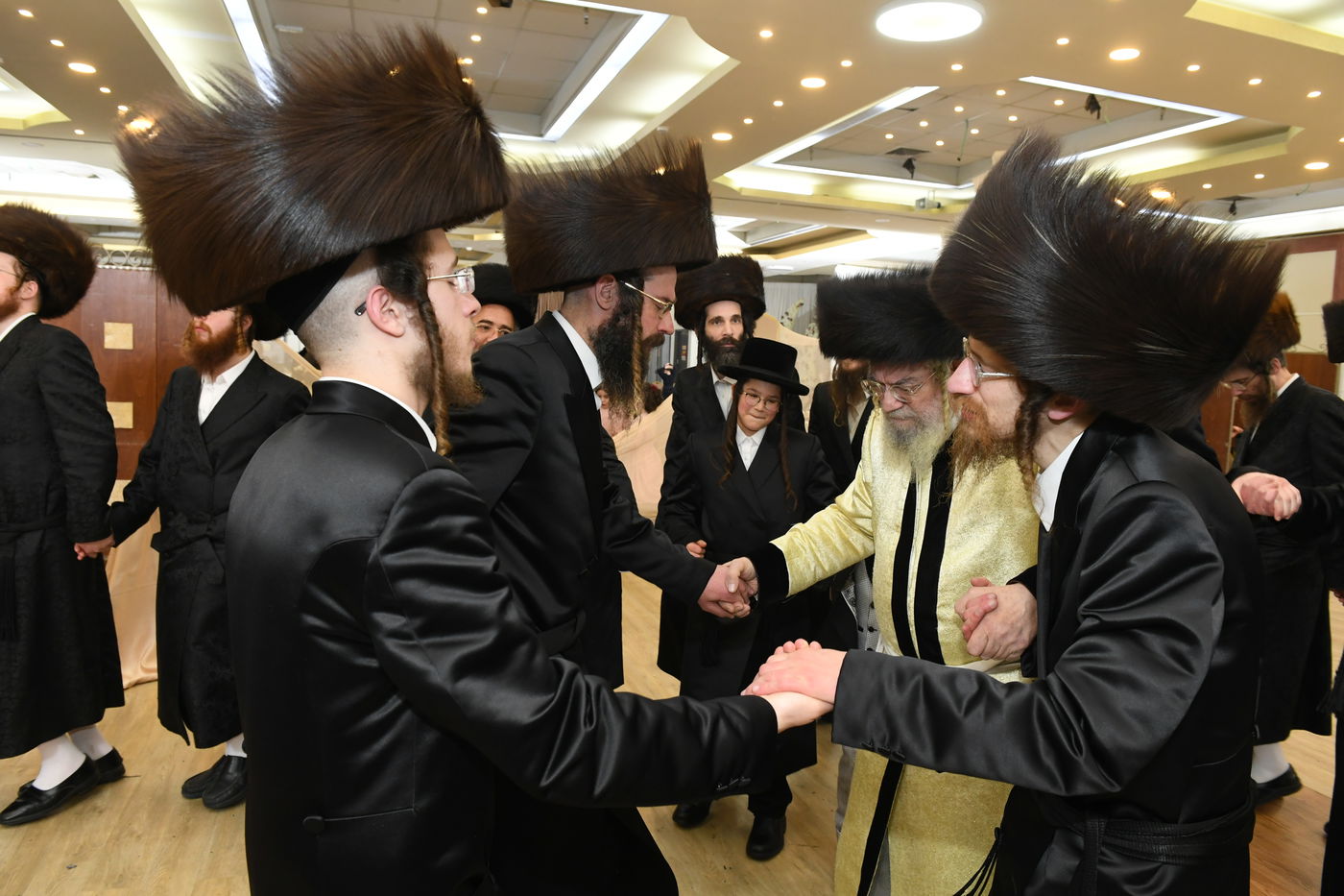 שמחת החתונה בחצרות שאץ - חוסט