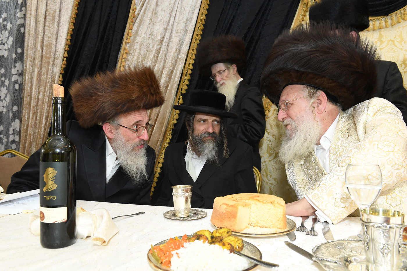 שמחת החתונה בחצרות שאץ - חוסט