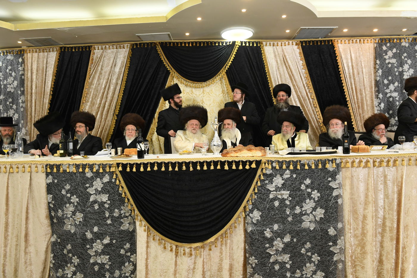 שמחת החתונה בחצרות שאץ - חוסט