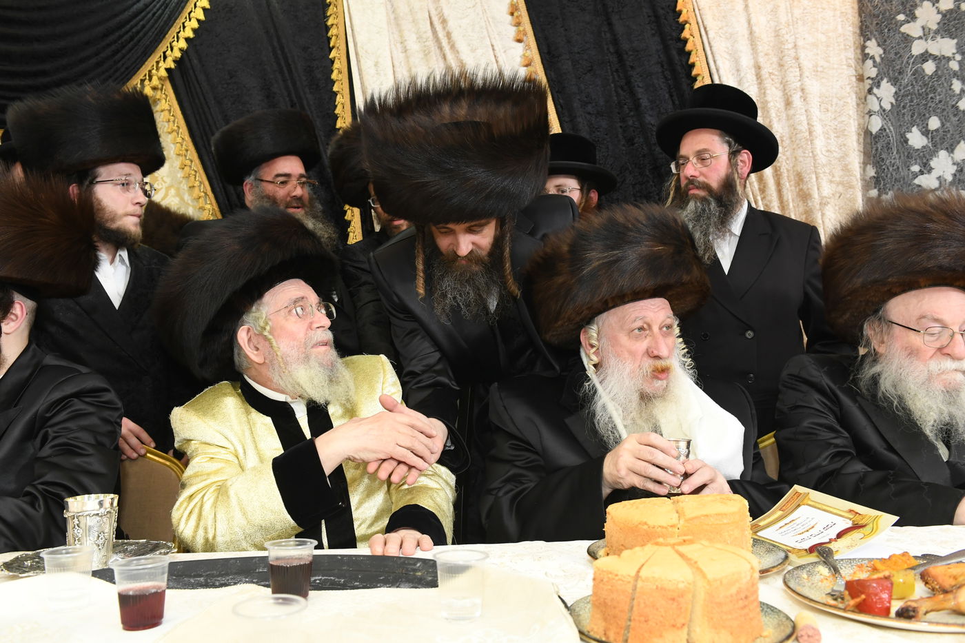 שמחת החתונה בחצרות שאץ - חוסט