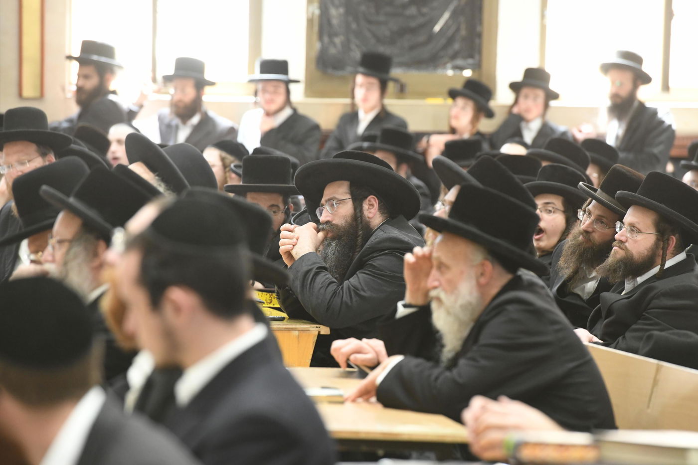 ראב"ד 'העדה' מסר שיעור תורה בצאנז; צפו