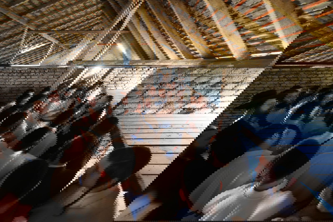 בחורי "אורייתא" יצאו לציוני הצדיקים באירופה