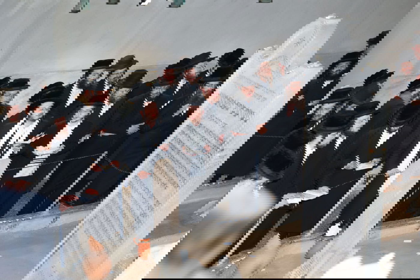 בחורי "אורייתא" יצאו לציוני הצדיקים באירופה