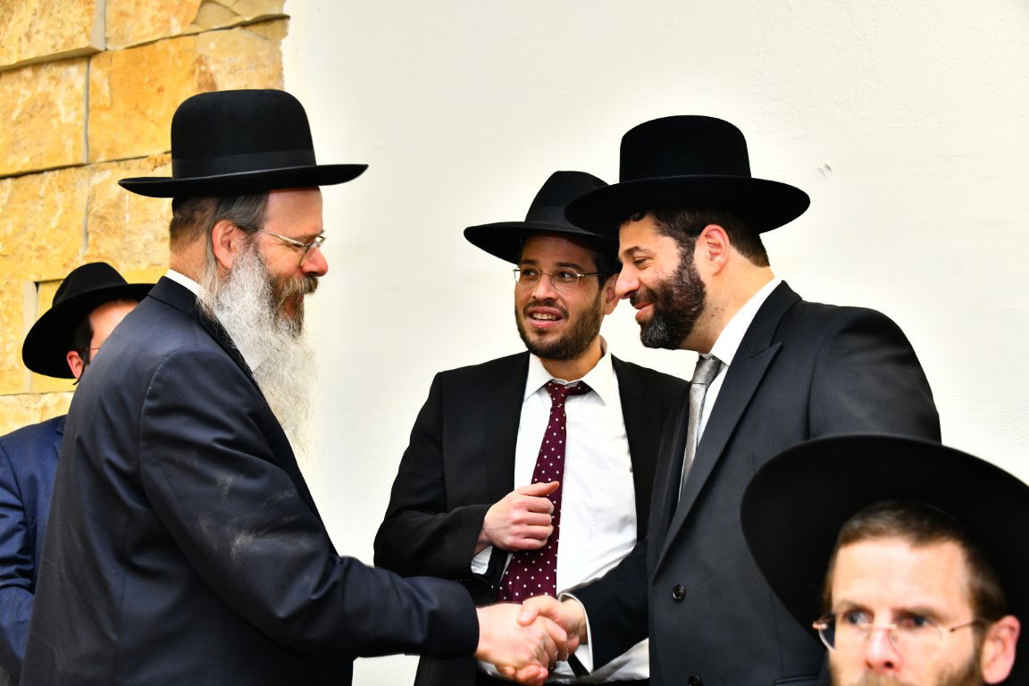 סגן ראש עיריית בני ברק חיתן, החברים חגגו • צפו