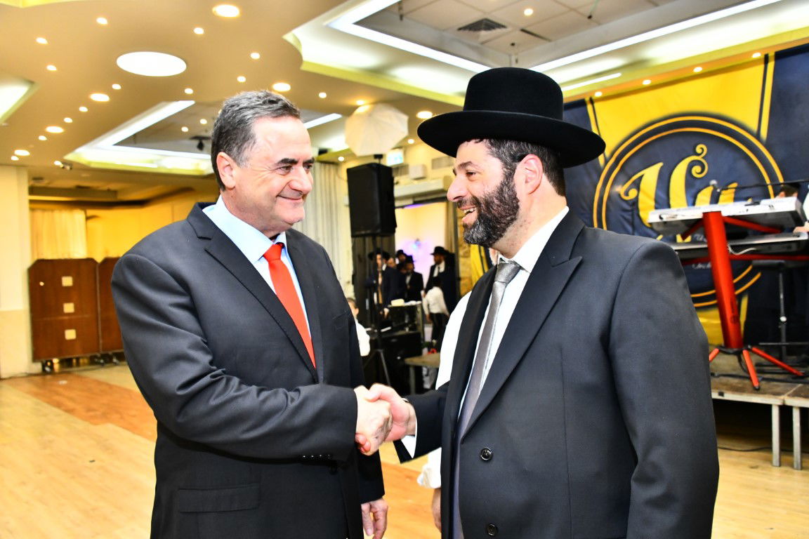 סגן ראש עיריית בני ברק חיתן, החברים חגגו • צפו