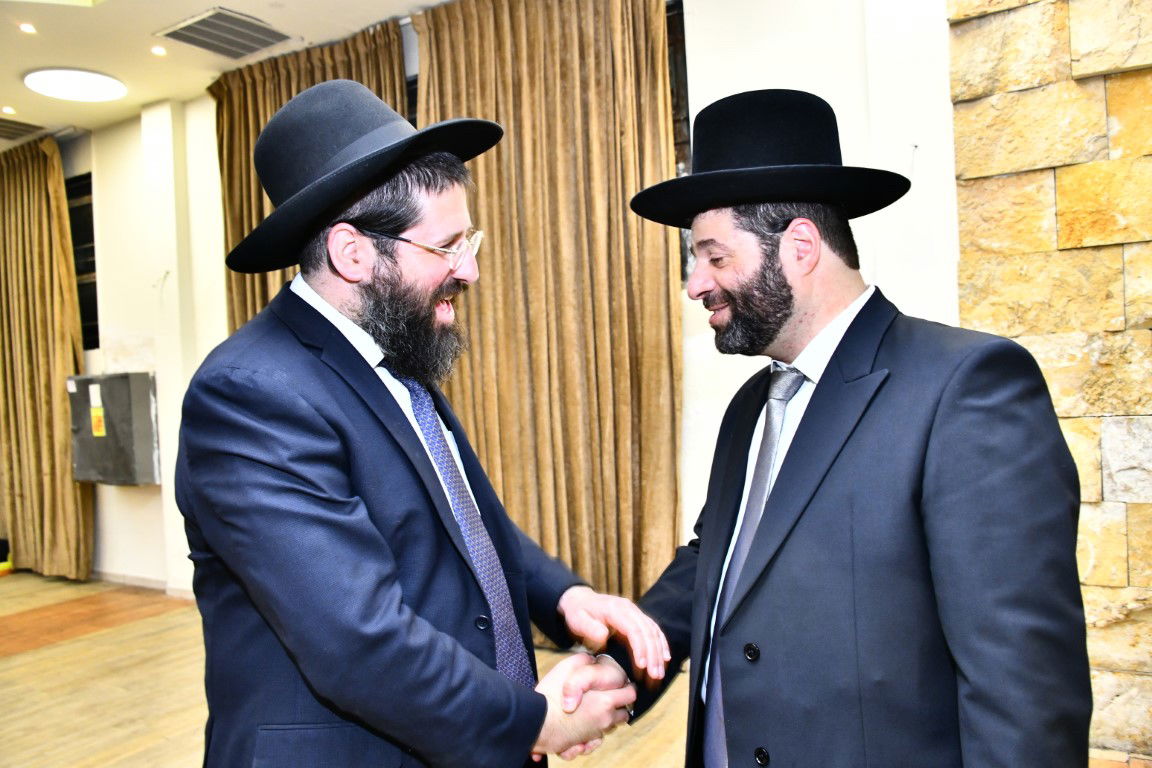 סגן ראש עיריית בני ברק חיתן, החברים חגגו • צפו