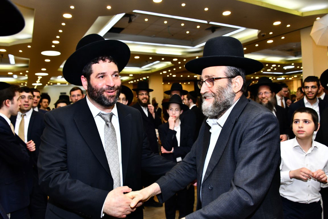 סגן ראש עיריית בני ברק חיתן, החברים חגגו • צפו