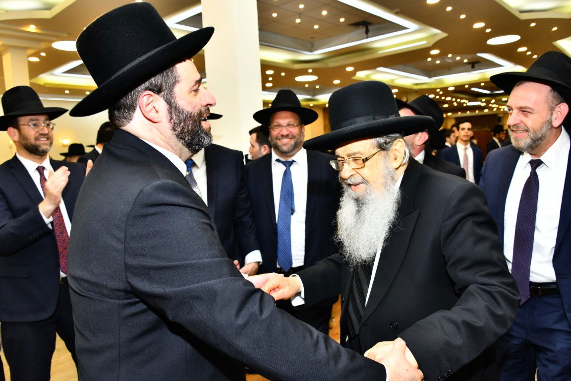 סגן ראש עיריית בני ברק חיתן, החברים חגגו • צפו