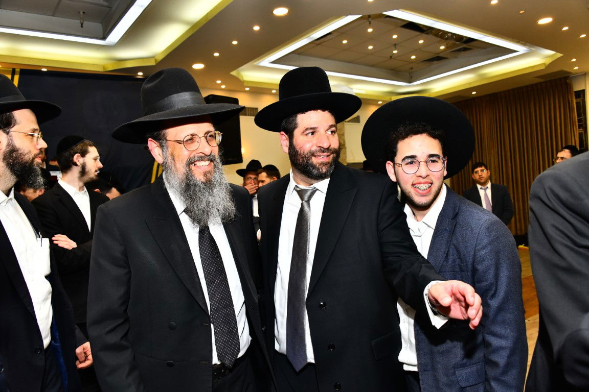 סגן ראש עיריית בני ברק חיתן, החברים חגגו • צפו