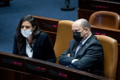 דריכות במפלגה. רה"מ בנט ושרת הפנים שקד