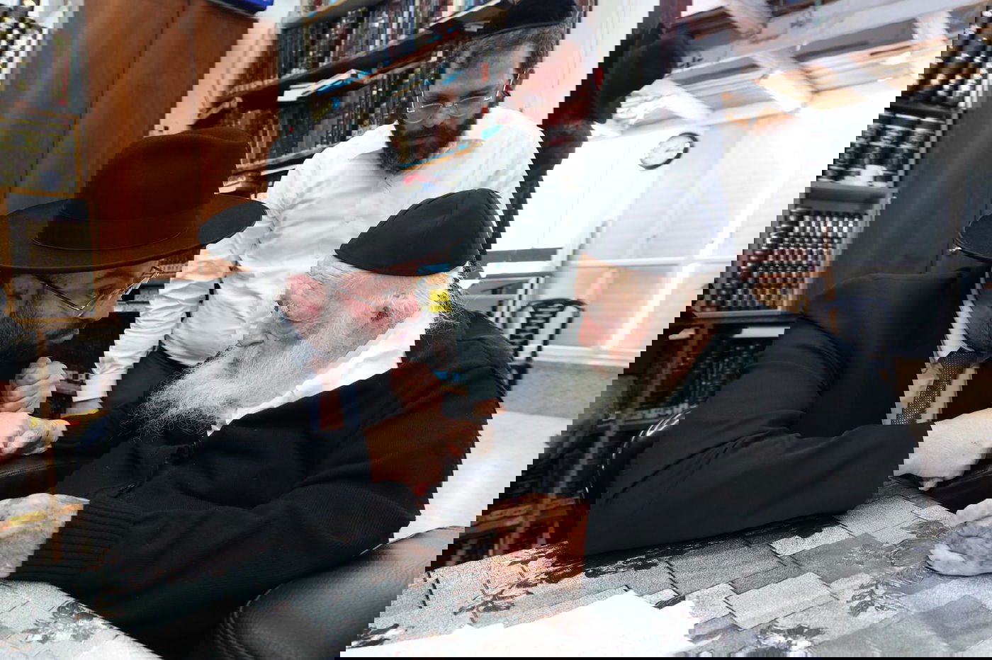 איש אמונם של גדולי ישראל. הרב רוטנברג עם מרן הגר״ח זצוק״ל