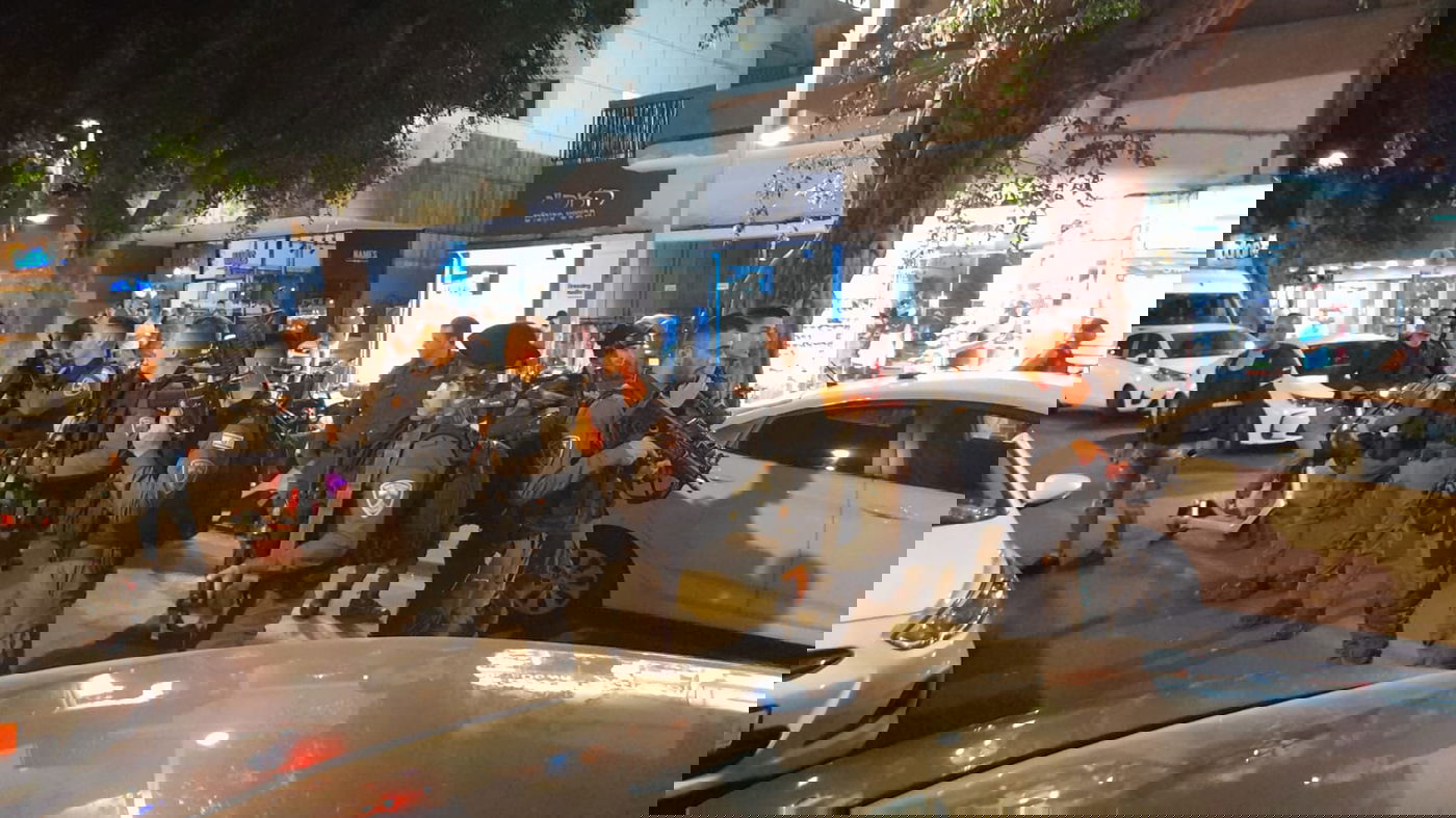 דרמה ברחובות: מאות שוטרים וחיילים במצוד בתל אביב