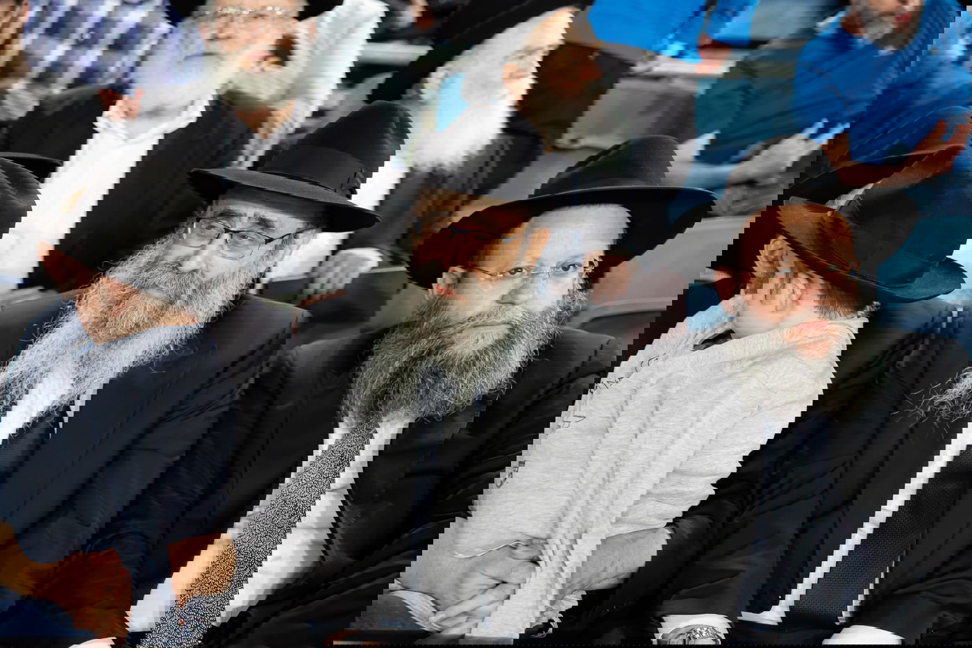 "מזל טוב, רבי!": רבבות חגגו יום הולדת 120 לרבי מליובאוויטש זי"ע