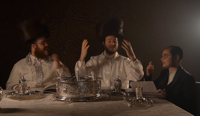 מוטי אילוביץ ויודי ביאלוסטוצקי בסינגל חדש: "אחד מי יודע"