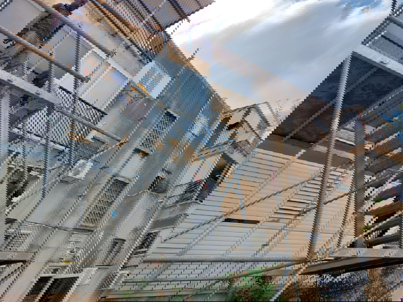 כך נערכים בבית ראש הישיבה לחג הפסח | תיעוד