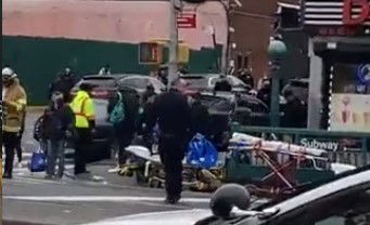 הכניסה לתחנת הרכבת, בזמן הפיגוע