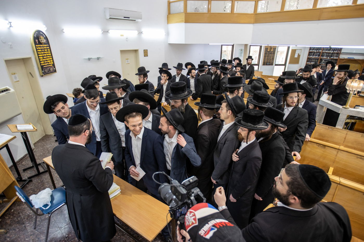 חלוקת הענק לאברכי רשת הכוללים 'מגדל עוז'