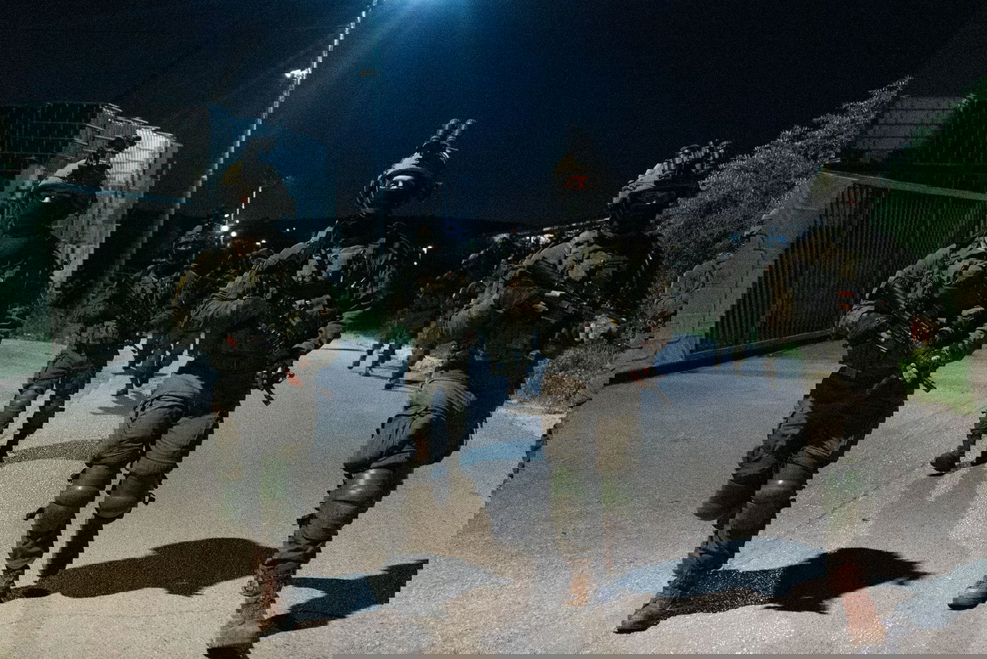 צה"ל עצר 18 חשודים והשיב באש למהומות