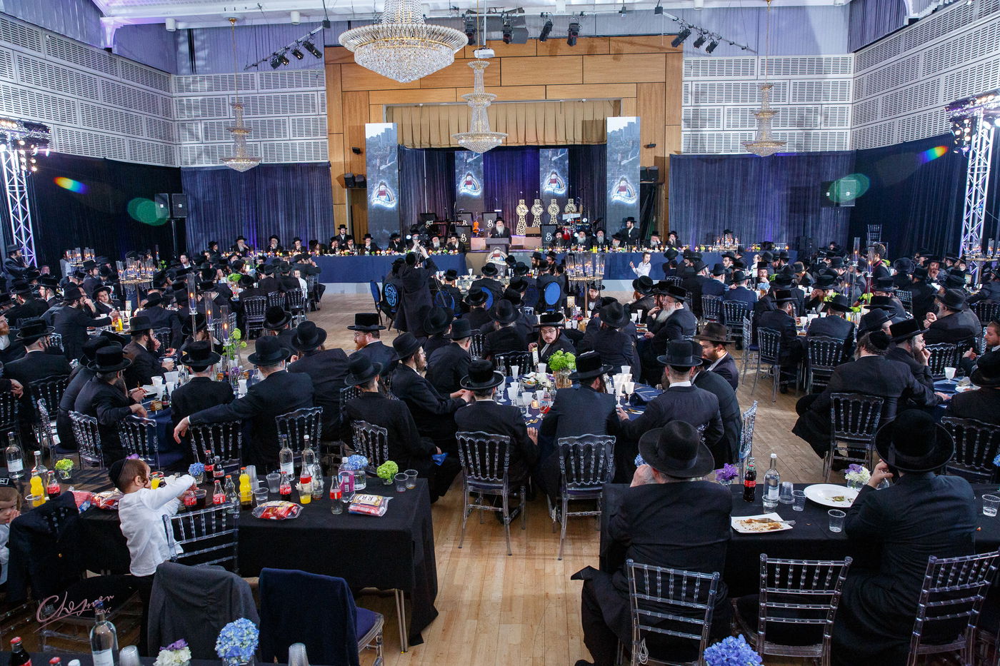 כבוד מלכים לגאוני ממלכת התורה 'ש"ס אידן', בבירת הממלכה הבריטית