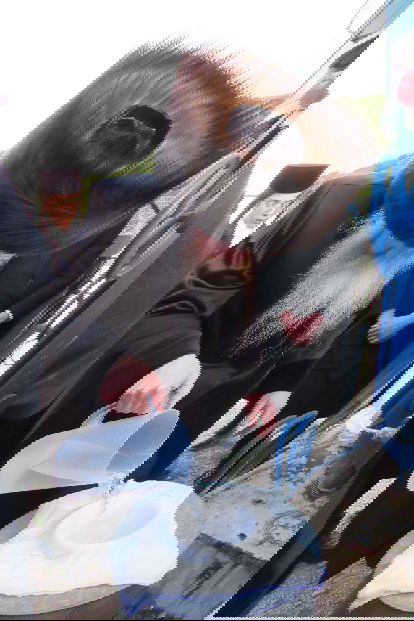 האדמו"ר מקרעטשניף קרית גת בשאיבת מים שלנו