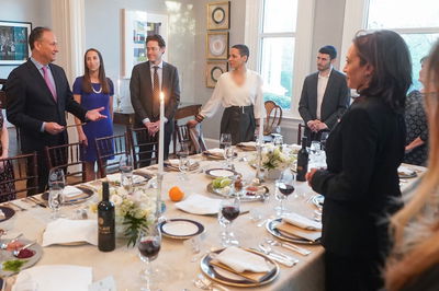 התמונה והיין