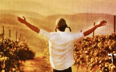 שילה אתיאס בביצוע מחודש לניגון מודזיץ: "ממקומך"