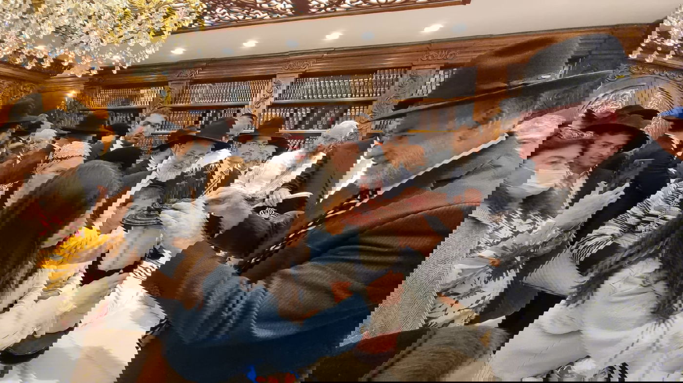 ספר תורה הוכנס להיכל זקן הראשונים לציון