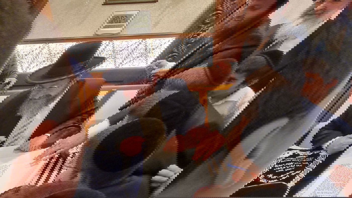 ספר תורה הוכנס להיכל זקן הראשונים לציון