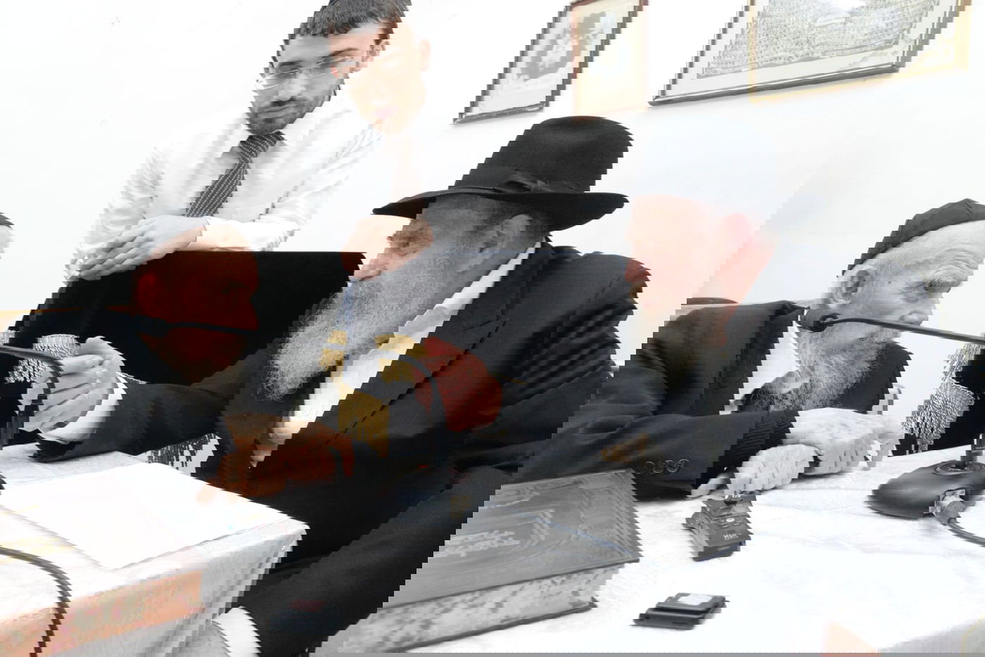 הגר"ג אגדלשטיין מקבל את ראש הישיבה מחב"ד, היום