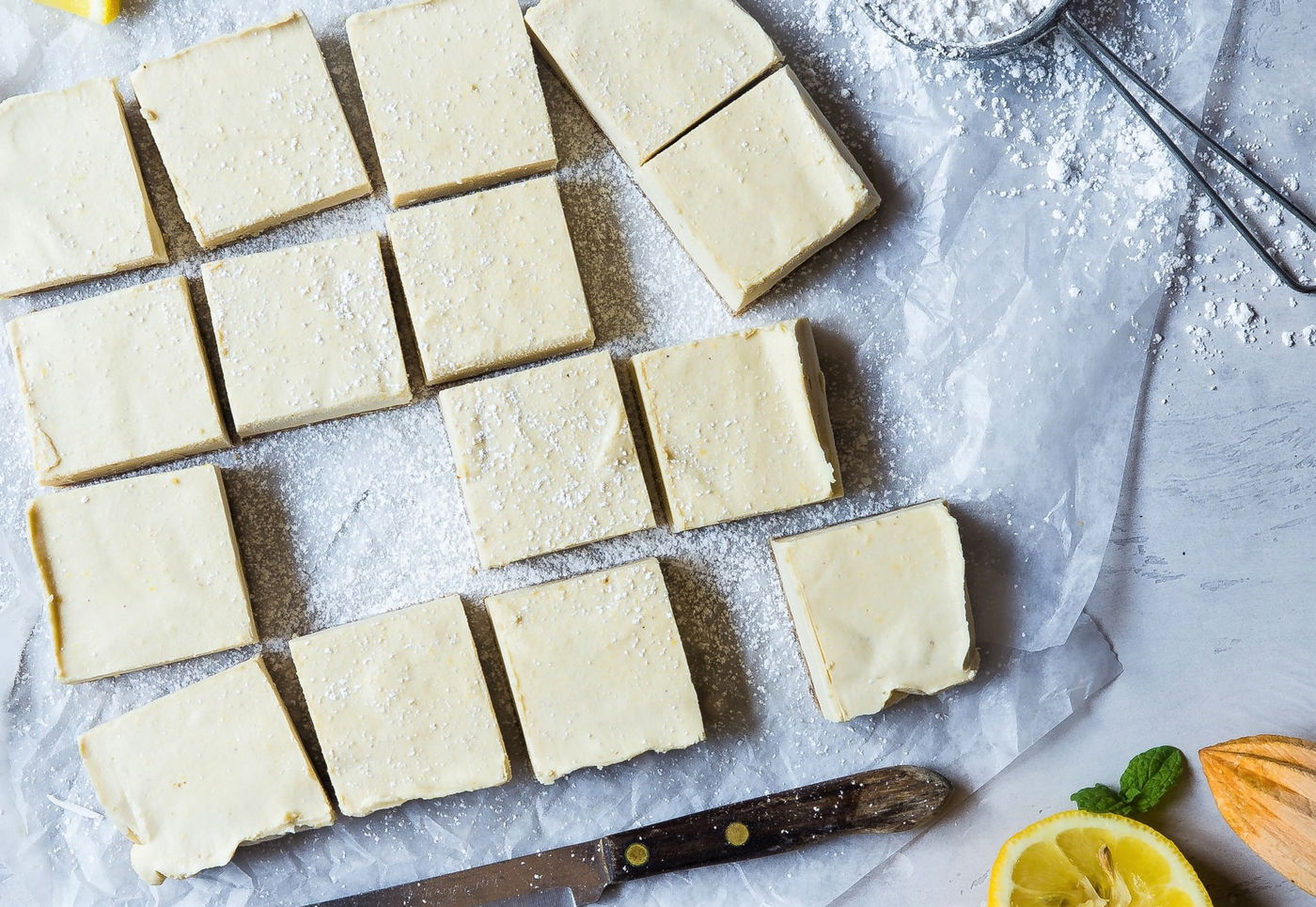 ריבועי לימון - קינוח פרווה כשר לפסח ללא אפייה