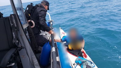 השיטור הימי הציל גבר שהתהפך בלב ים