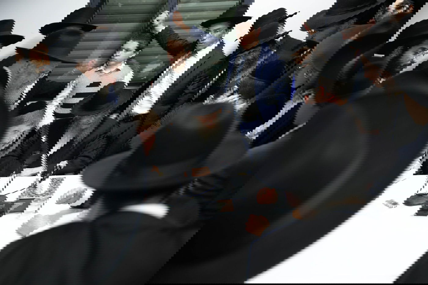 המשגיח תהה: למה לא מבקשים לעשות מיליונים?