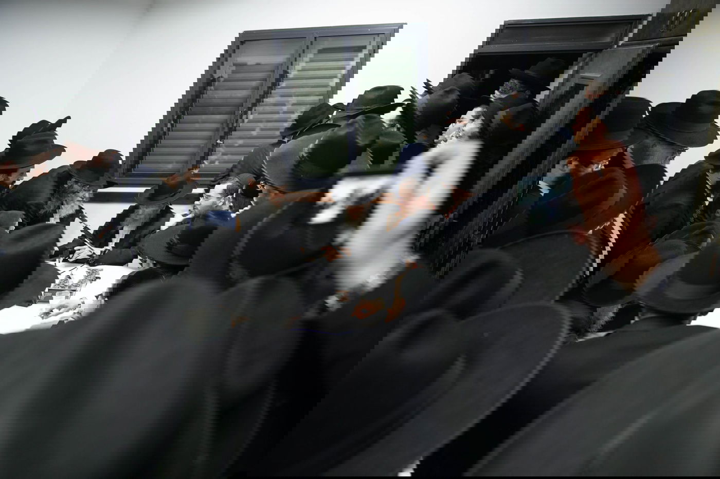 המשגיח תהה: למה לא מבקשים לעשות מיליונים?