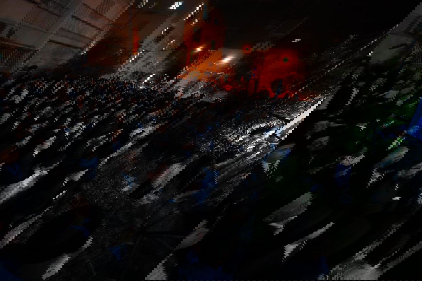 תיעוד מסכם: אלפים עלו לביתו של ראש הישיבה בחג הפסח