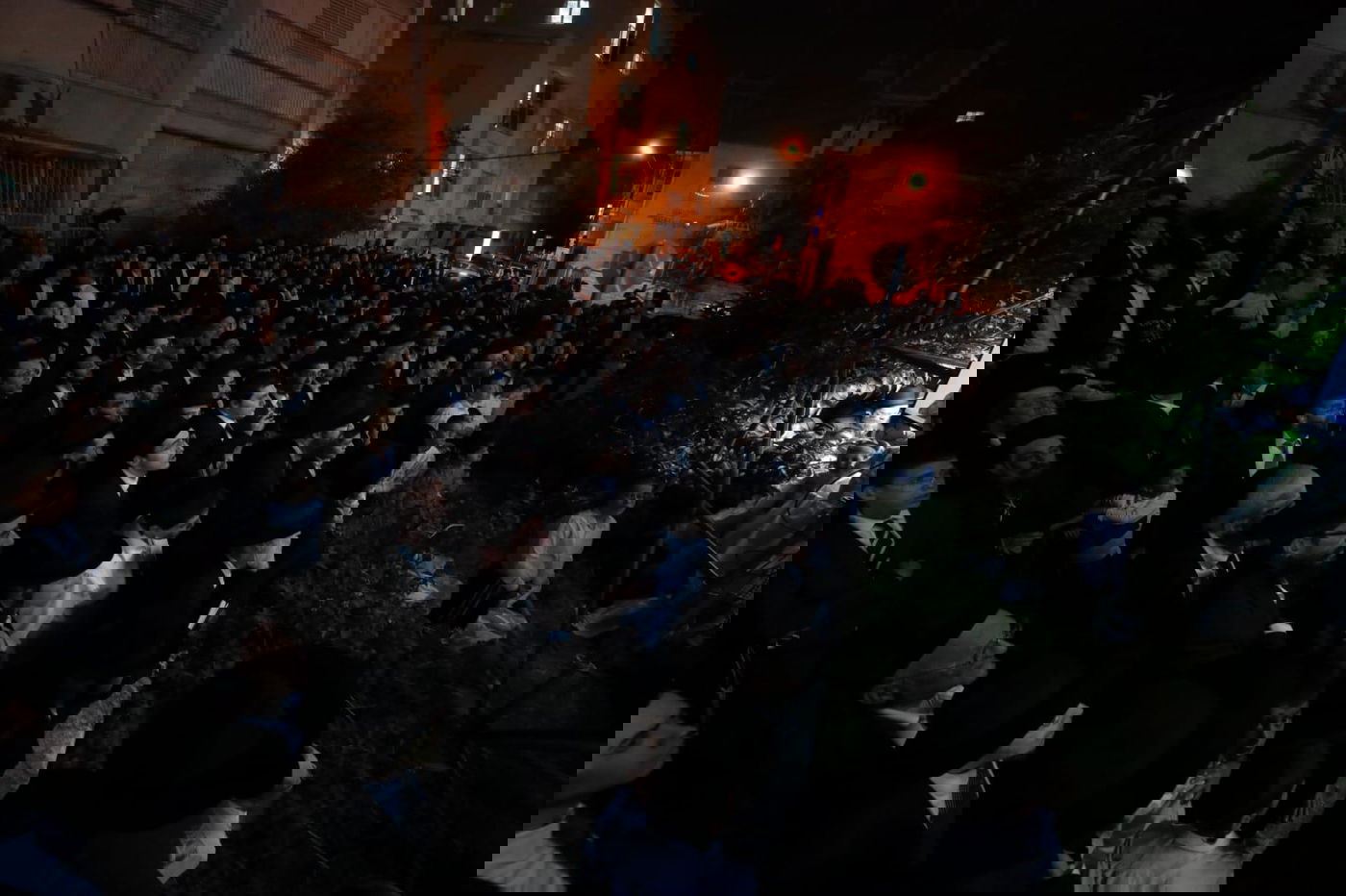 תיעוד מסכם: אלפים עלו לביתו של ראש הישיבה בחג הפסח