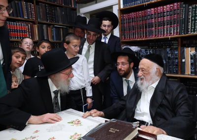 'הקבלת פני רבו' אצל הגרב"ד פוברסקי; צפו