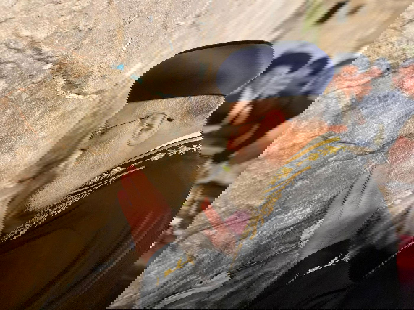 הרב לאו דמע: 'אנו זקוקים לתפילות ולמעשים טובים שלכם'