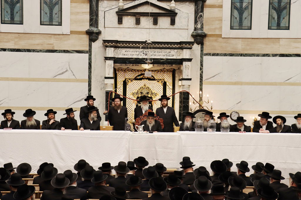 תיעוד נרחב: כך חגגו בסאטמר את חג הפסח