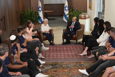 "בגיל שש, ביער, קיבלתי צוואה מאבא שלי"