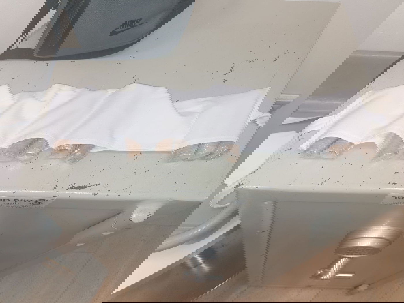 ניסו להבריח מטבעות זהב מדובאי - ונעצרו