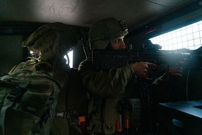 הלוחמים בפעילות, הבוקר